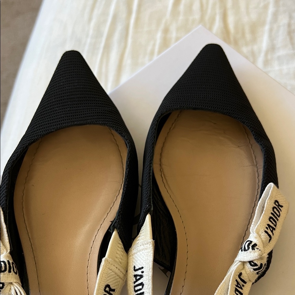 ‼️SOLD‼️ Dior Black Pointed-Toe Slingback Flats with Cream J'Adior Straps - Picture 7 of 13